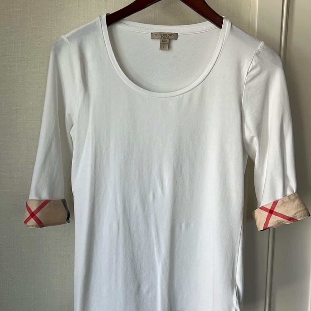Women’s three-quarter length Burberry shirt